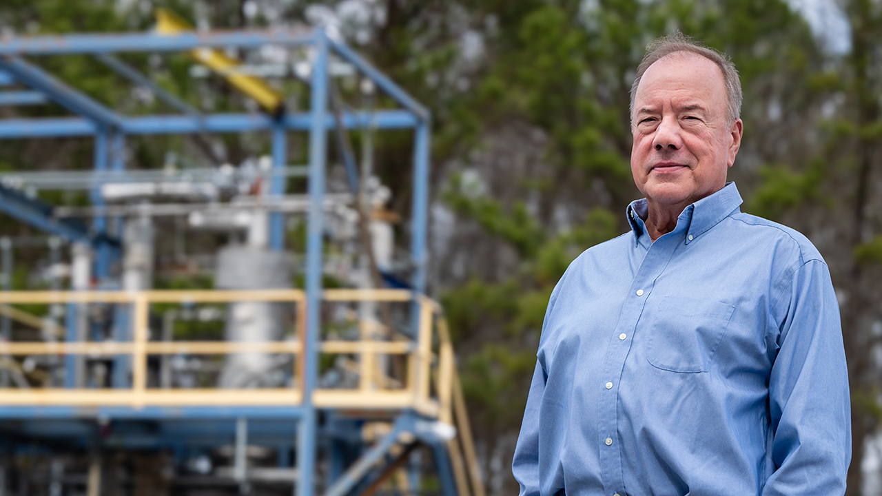 Auburn professor Bruce Tatarchuk