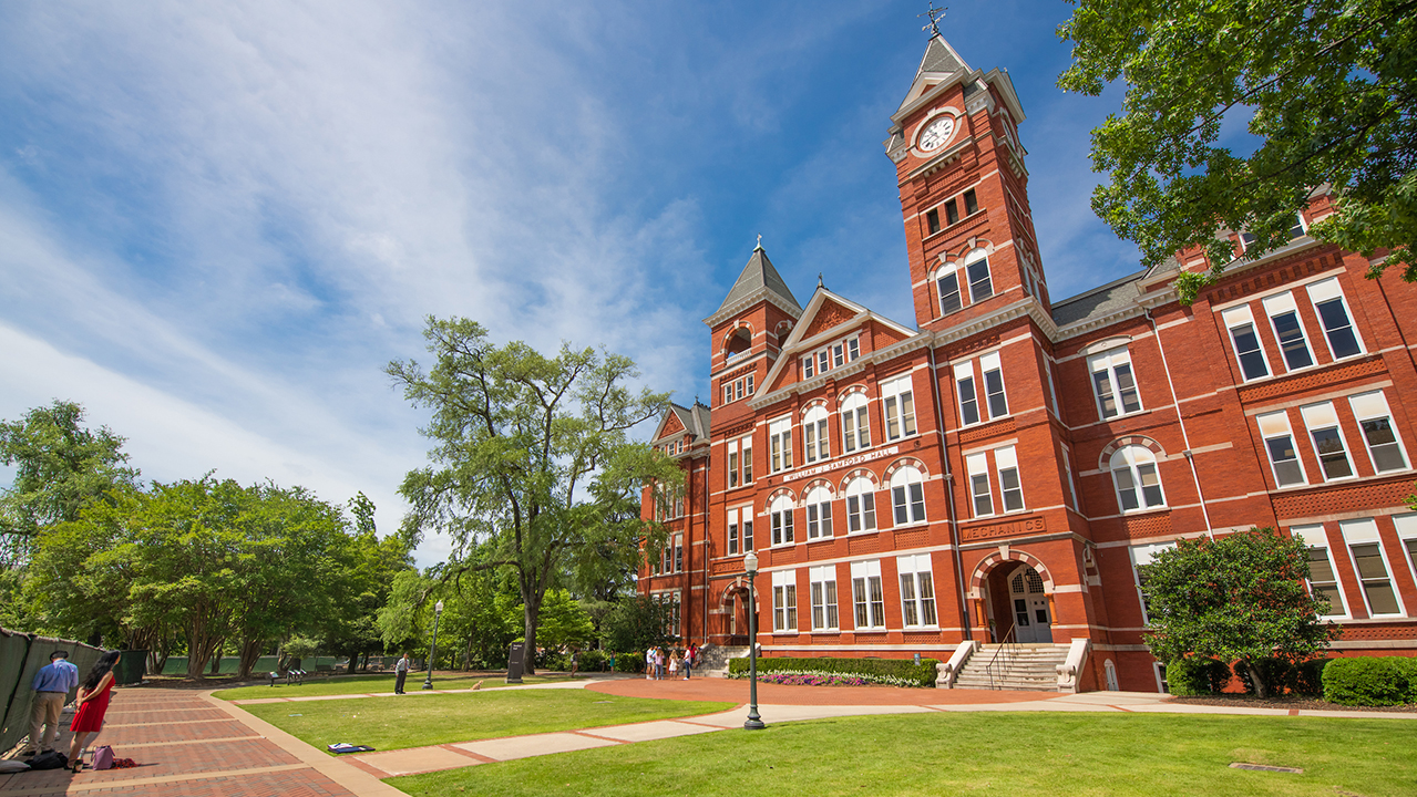 Samford Hall in the daytime