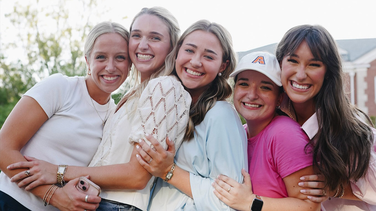 (L-R) Ashley May, Mallory Holland, Abby Grace Stevens, Kaylee Laplante and Julia Wright pose on Cater Hall steps