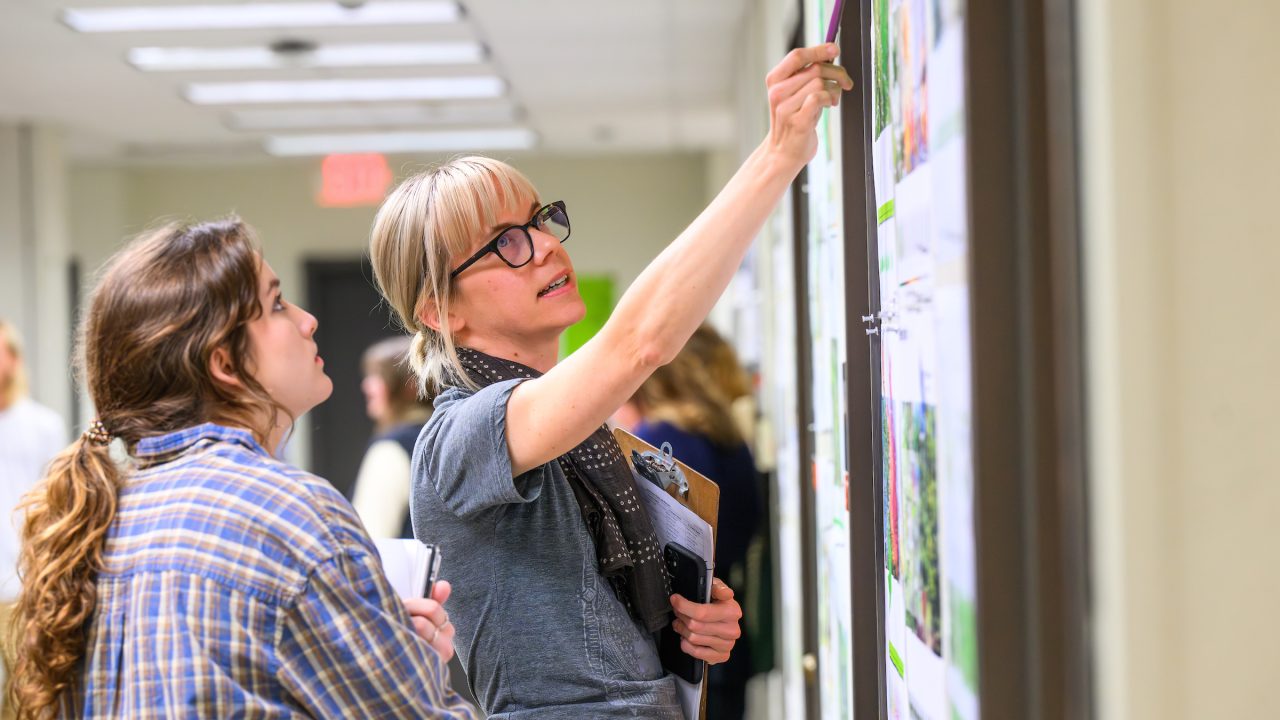Professor Gwen Cohen instructing a student 