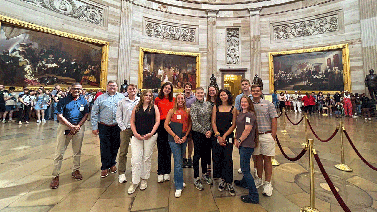 Accompanied by Janaki Alavalapati and Adam Maggard, the FEWL Academy explores the rotunda of the U.S. Capitol.