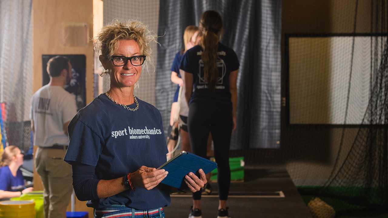 Professor Gretchen Oliver in the Sports Medicine and Movement Lab