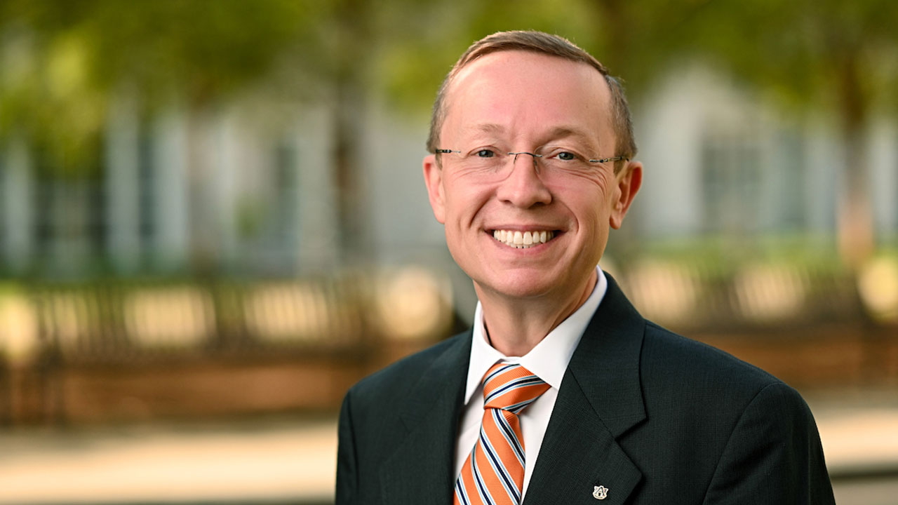 Travis Holt